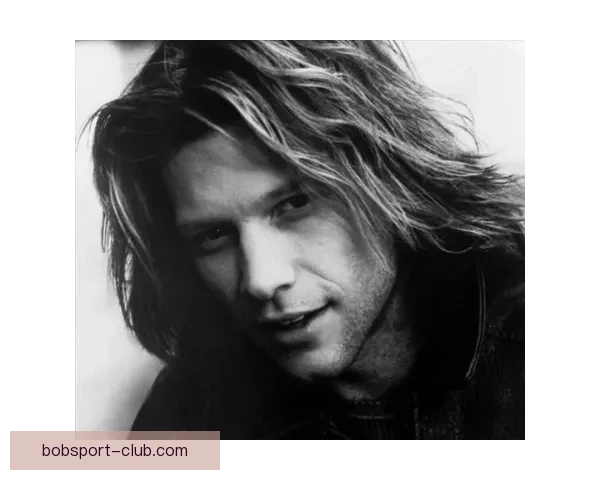 摇滚巨星邦·乔维亮相迈阿密大师赛与萨芬卢布丰塞卡亲切合影交流