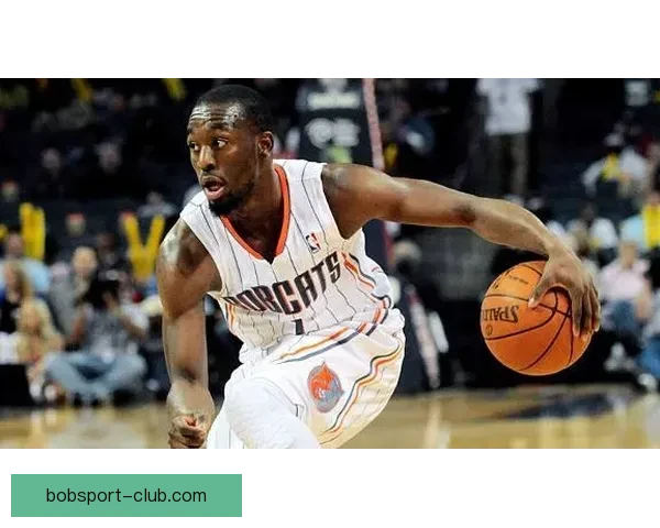 克努佩尔创历史超肯巴沃克成黄蜂单赛季三分王